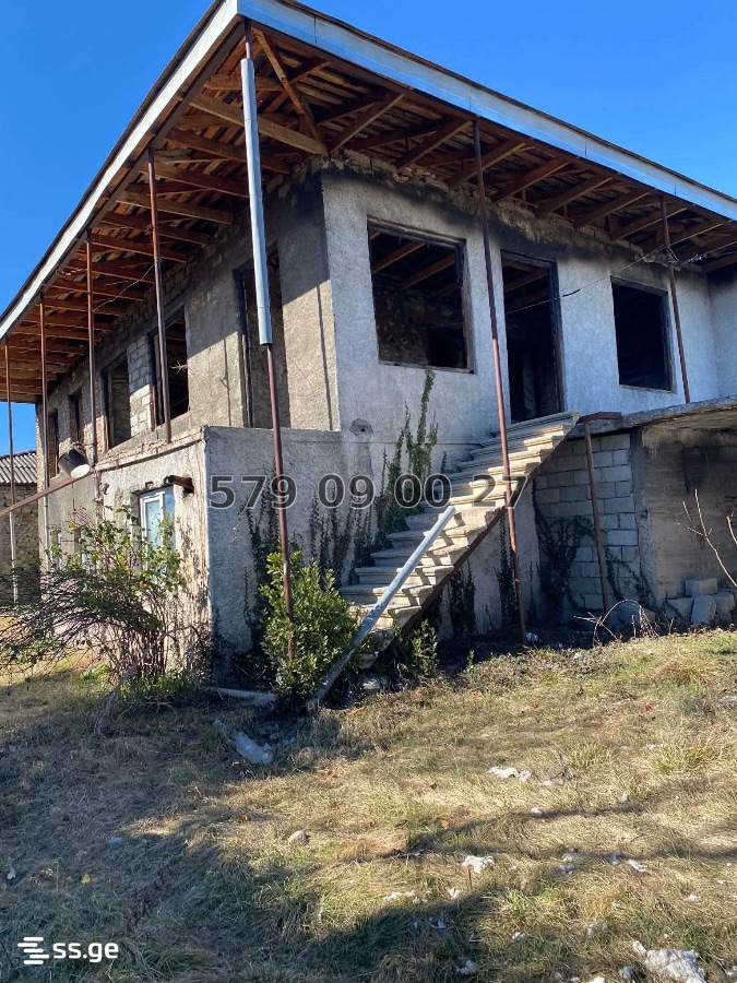 8 Room Private House For Sale view 10