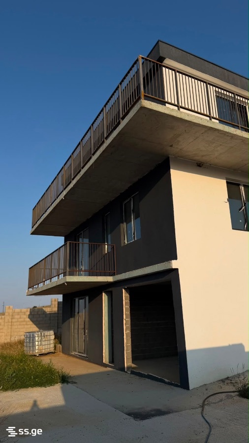 Private House For Sale. Tabakhmela view 12