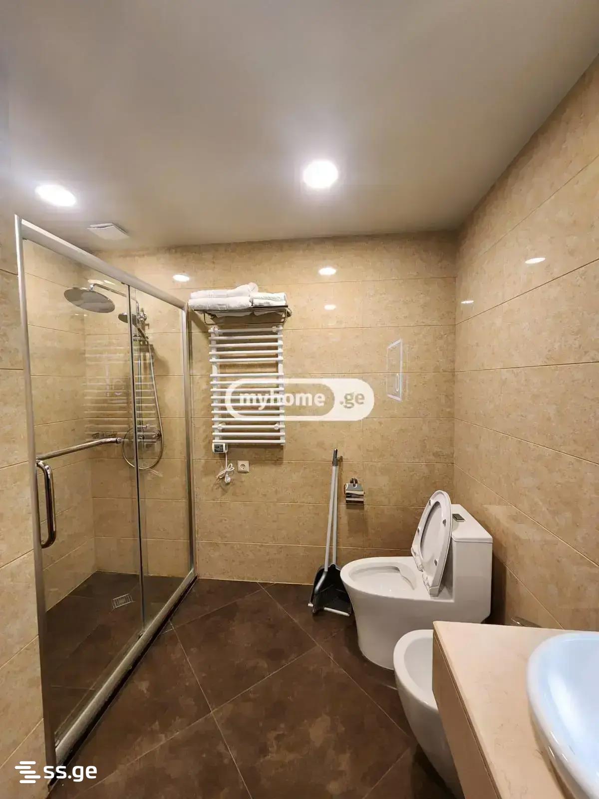 2 Room Flat Daily Rent. Chaqvi view 12