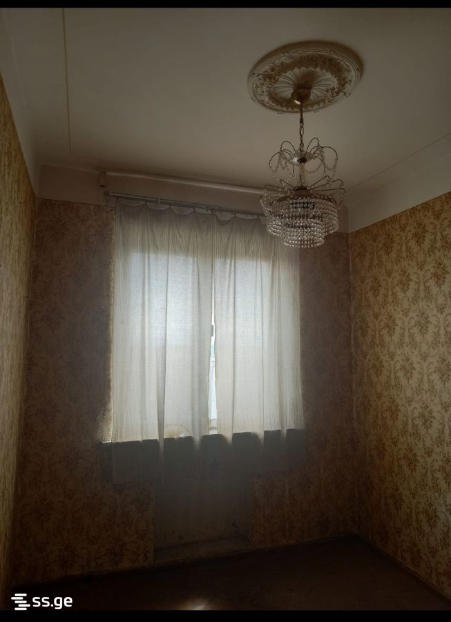 3 Room Flat For Sale view 3