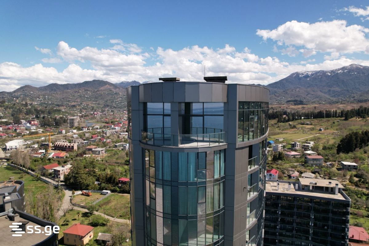 Commercial Space For Sale. Chaqvi view 2