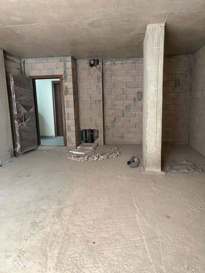 2 Room Flat For Sale view 3