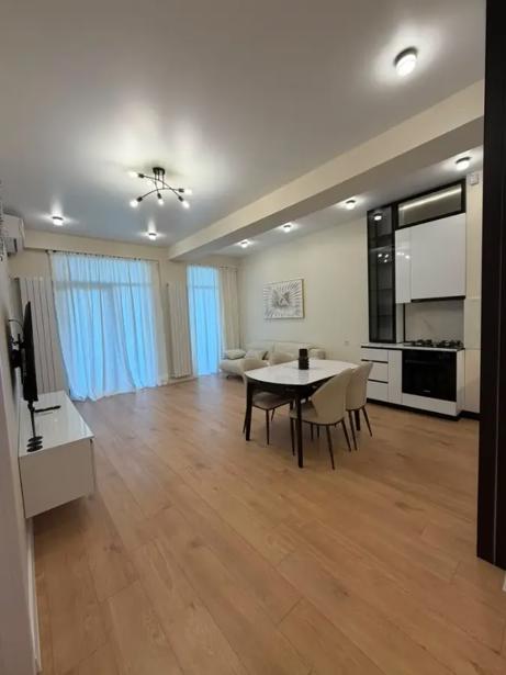 https://static.ss.ge/20260817/2_db81a9b2-8e4b-4e9a-a41a-3080cd9d8e0e_Thumb.jpg