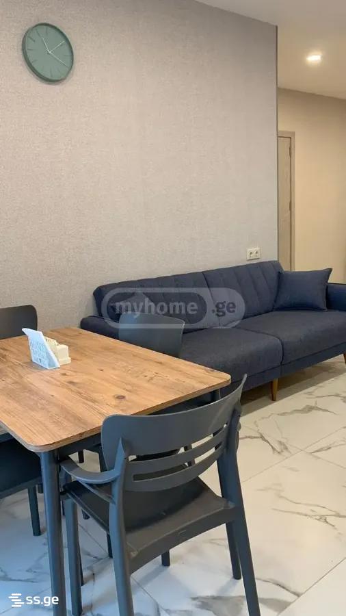 3 Room Flat For Rent. Makhindjauri view 1