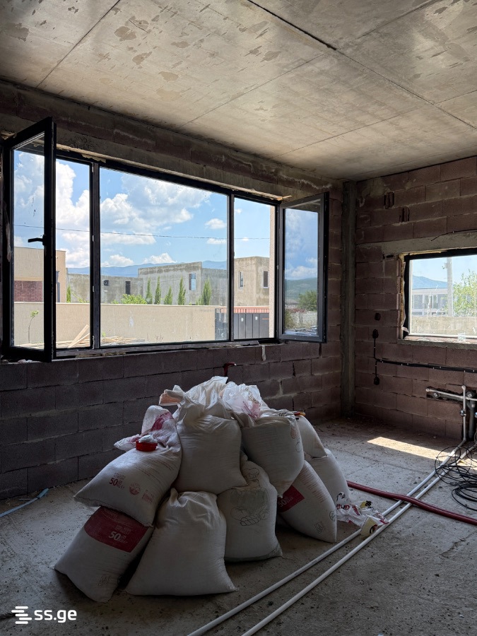 7 Room Private House For Sale view 6