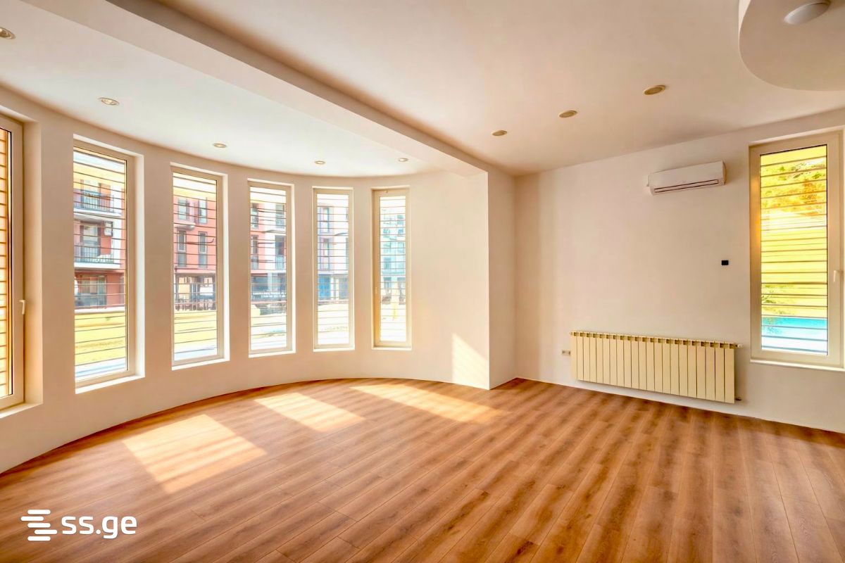 10 Room Private House For Sale view 6