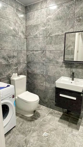 1-Zimmer-Wohnung, საქართველოს ერთიანობისთვის მებრძოლთას ქუჩა