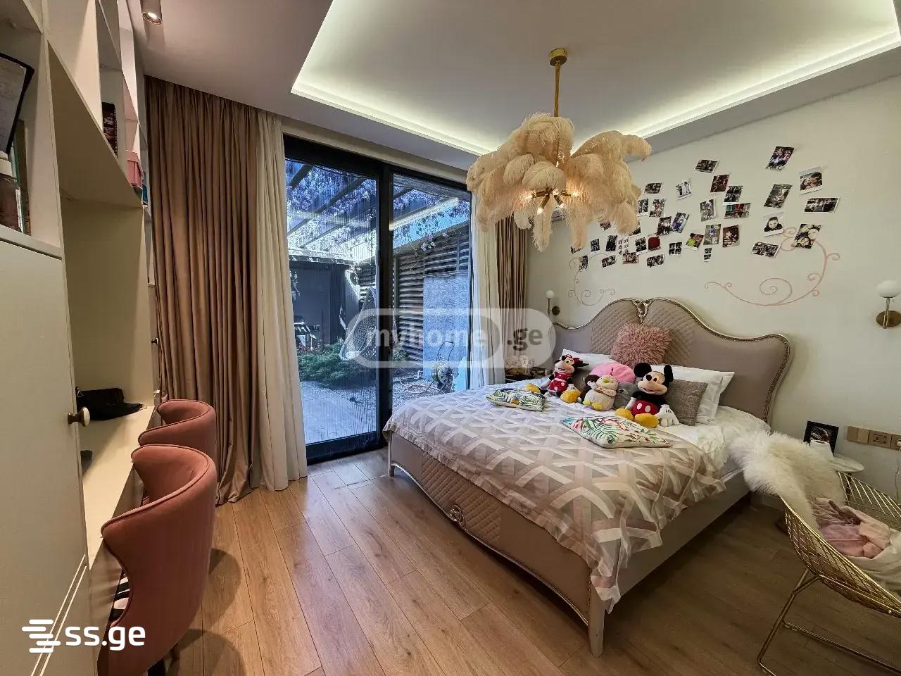 4 Room Private House For Rent. Krtsanisi view 9