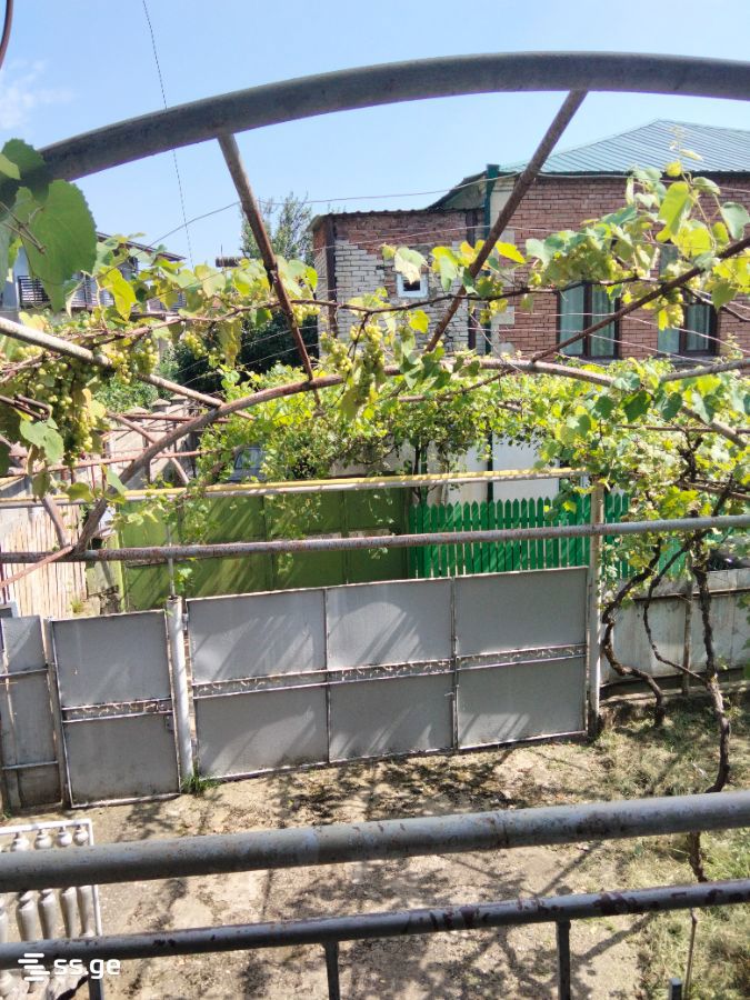 5 Room Private House For Sale view 3