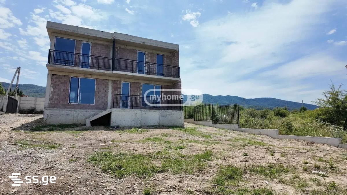9 Room Private House For Sale view 15