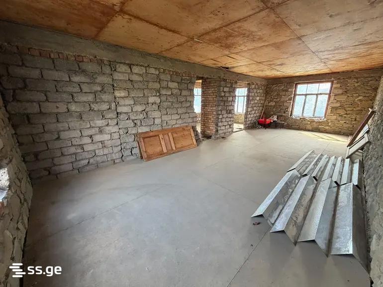 8 Room Private House For Sale view 2