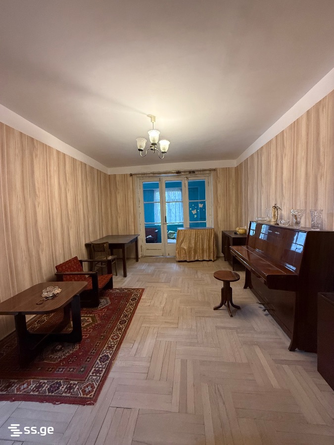 Продажа 3-комната Квартира view 2