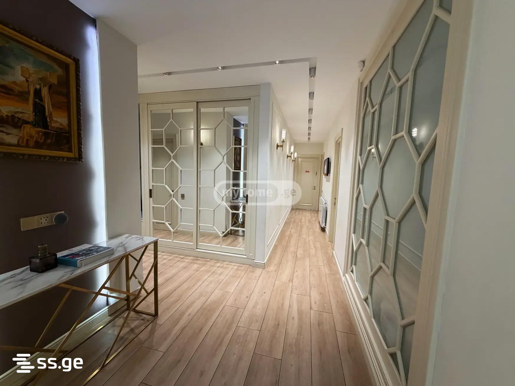 4 Room Private House For Rent. Krtsanisi view 6