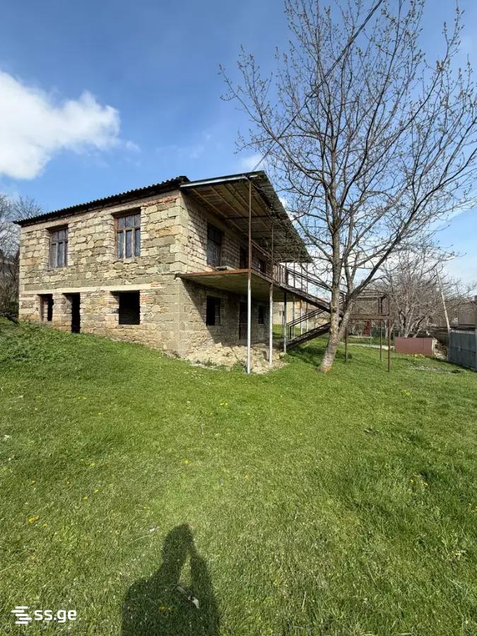 8 Room Private House For Sale view 4