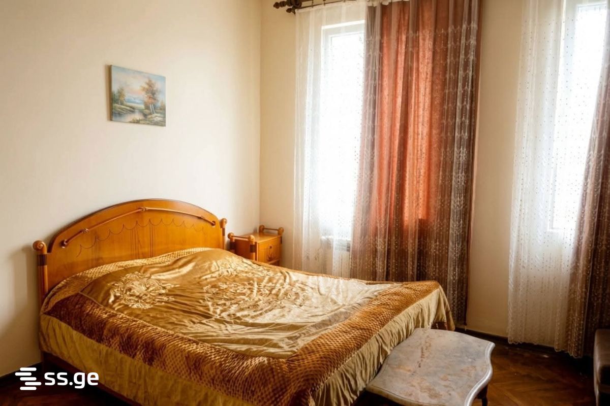 4 Room Private House For Rent. Tsikhisdziri view 11
