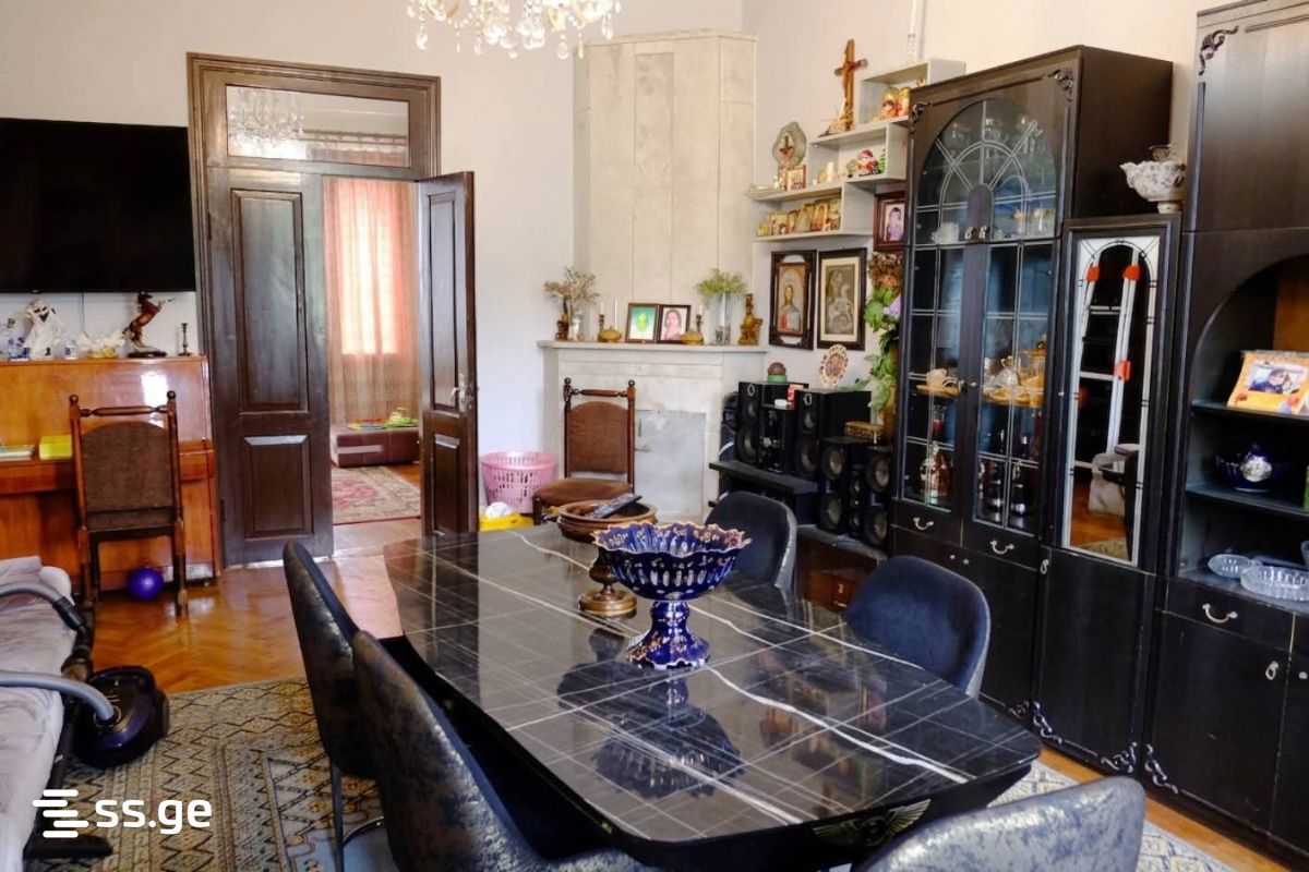 4 Room Private House For Rent. Tsikhisdziri view 9