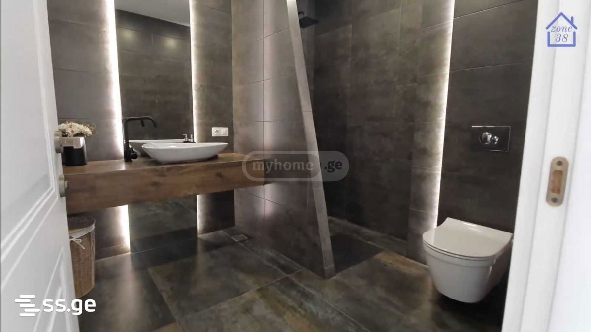 7 Room Private House For Sale view 22