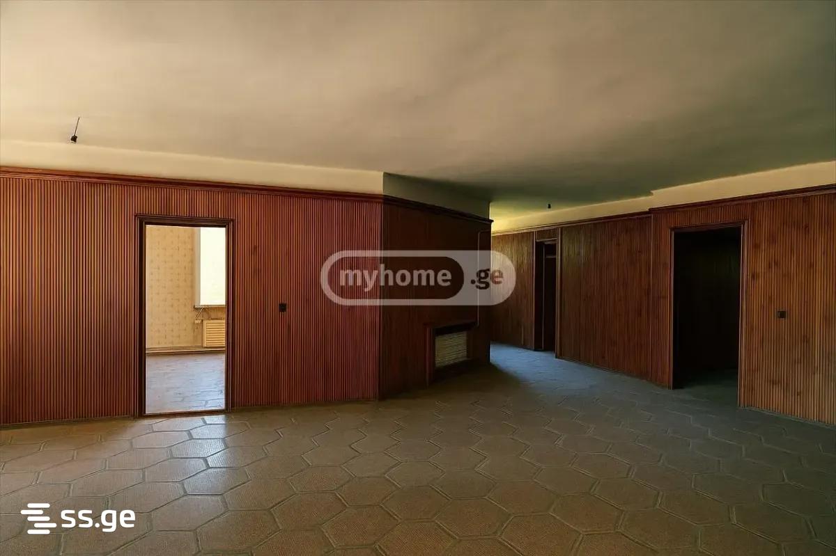 10 Room Private House For Sale view 10