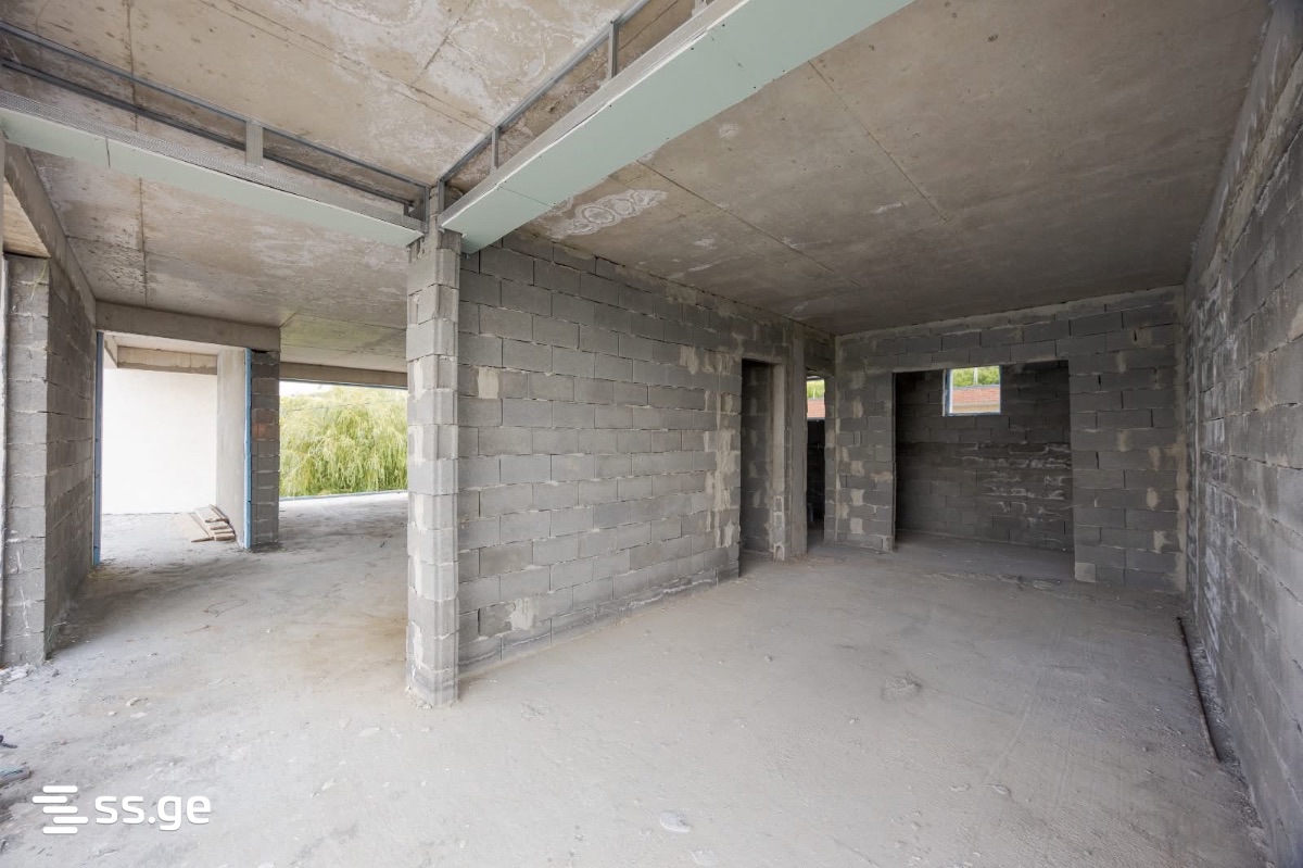 5 Room Private House For Sale view 14