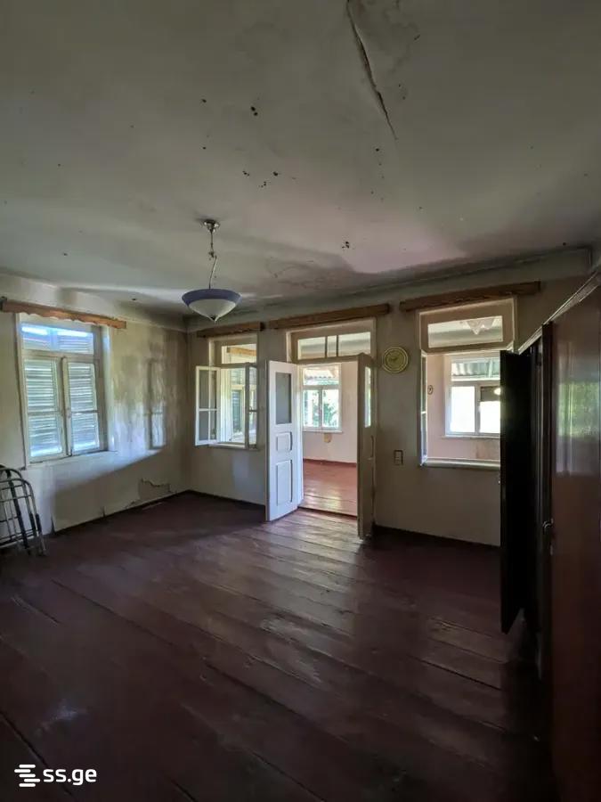 6 Room Private House For Sale view 7