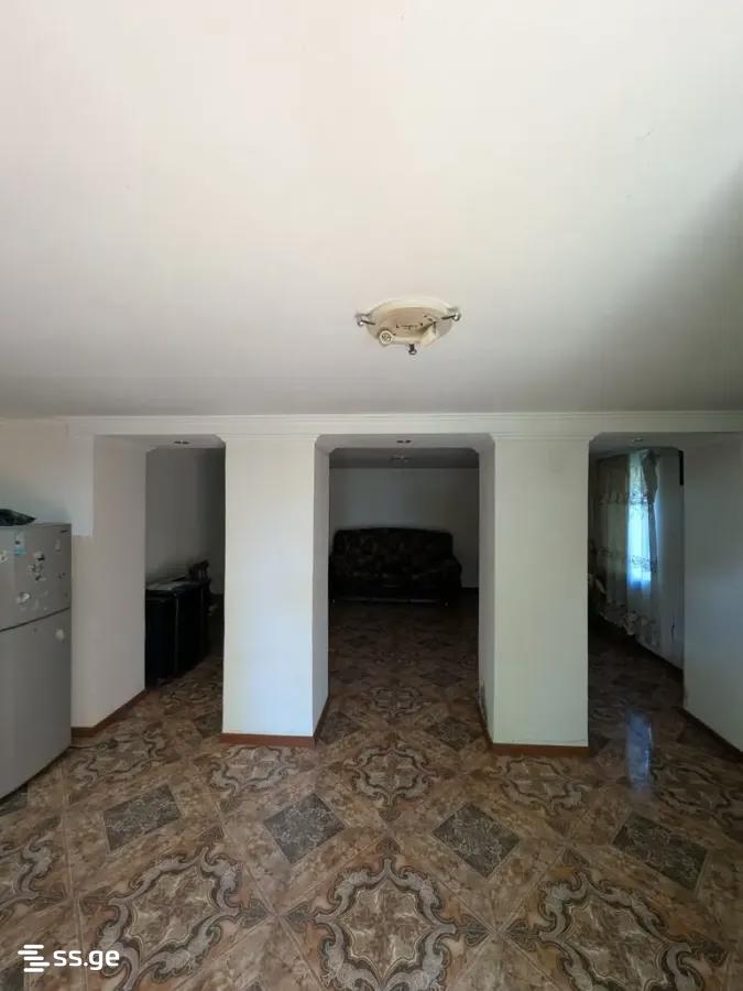 6 Room Private House For Sale view 5