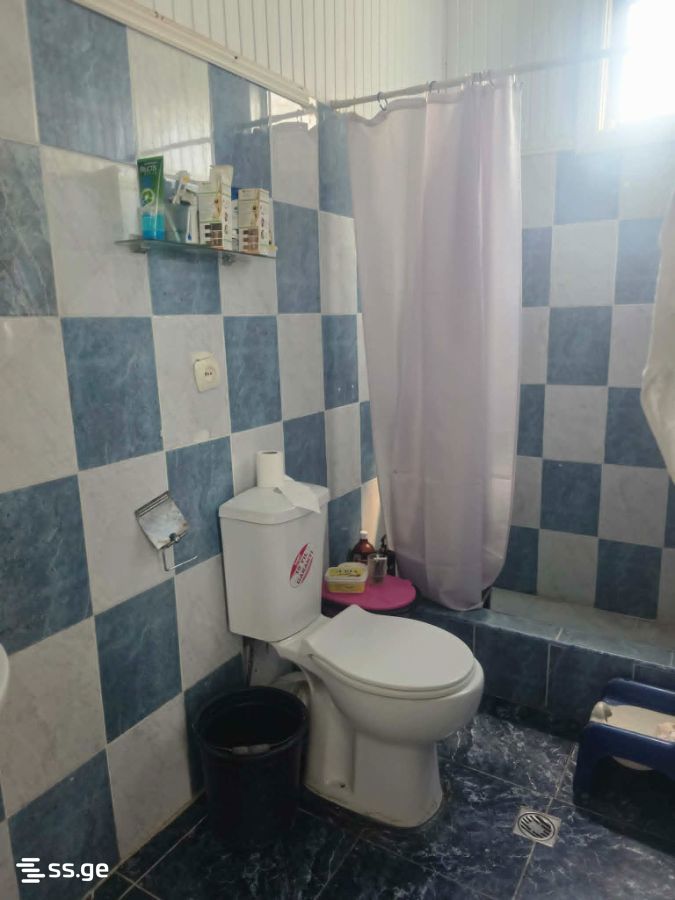 7 Room Private House For Sale view 10