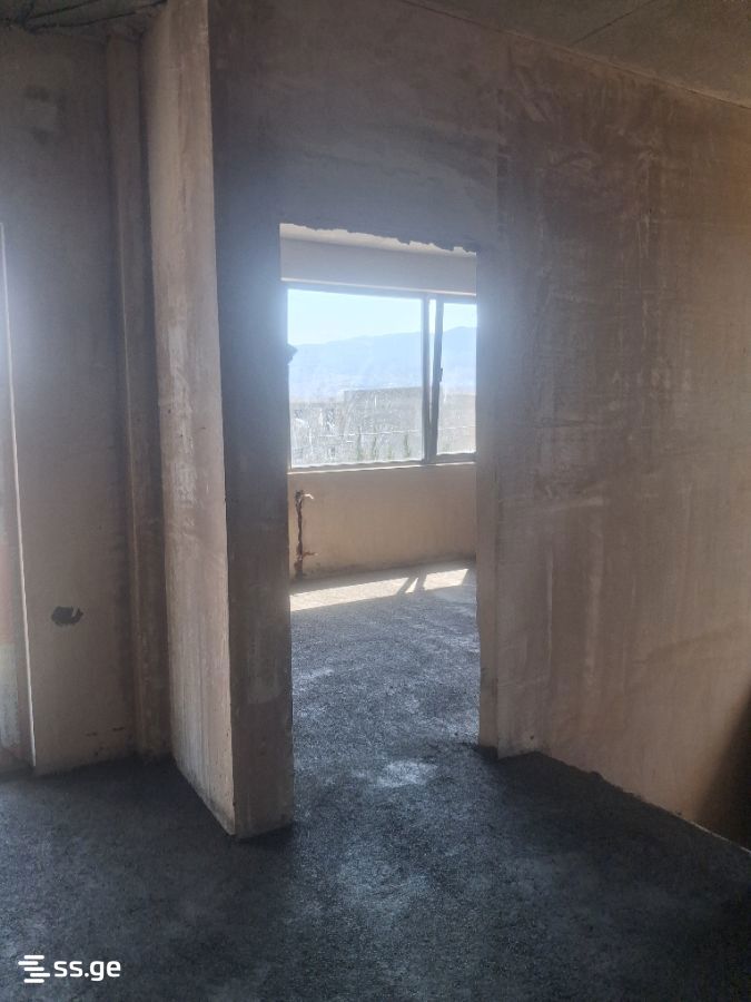 8 Room Private House For Sale view 23