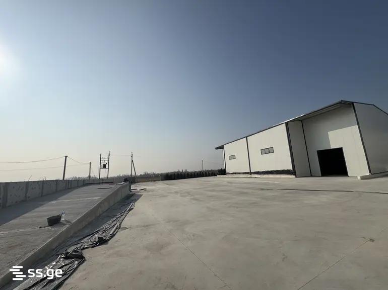 Store-Industrial Property For Sale. Didi Lilo view 8
