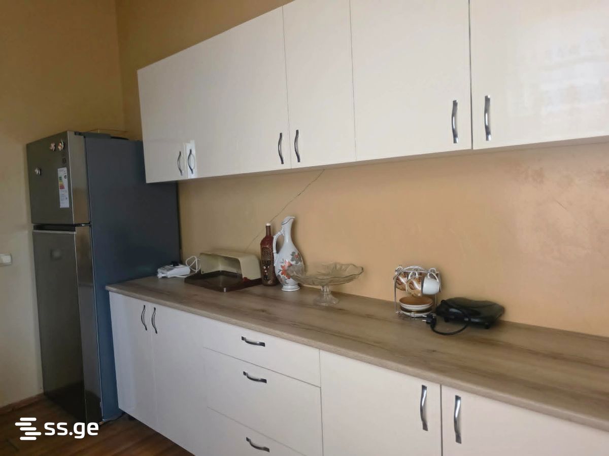 7 Room Private House For Sale view 11