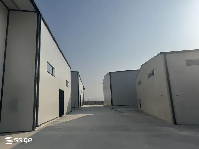 Store-Industrial Property For Rent. Didi Lilo view 3