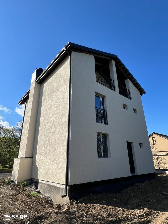 6 Room Private House For Sale view 5
