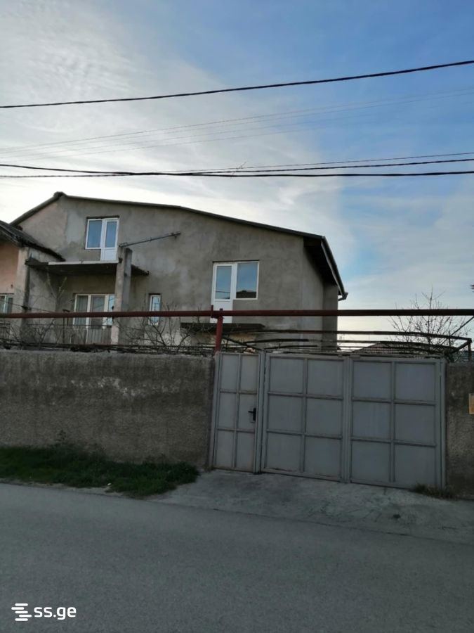 7 Room Private House For Sale view 1