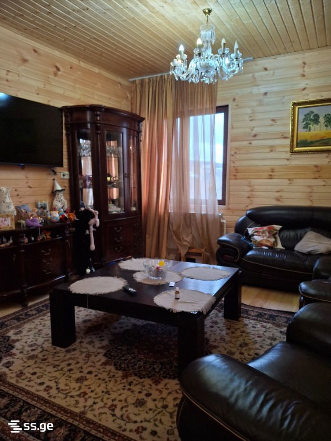 5 Room Private House For Sale view 2