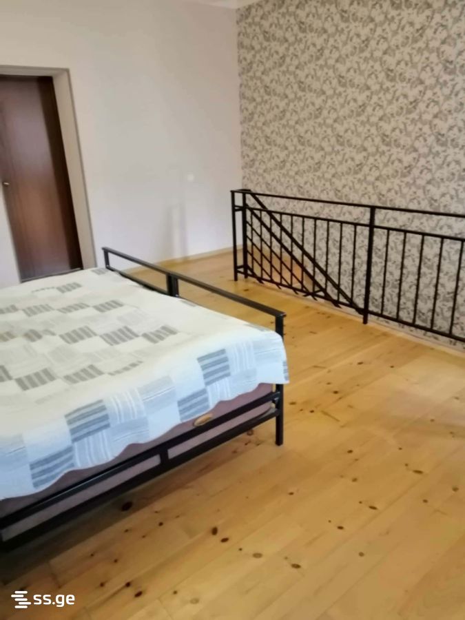 7 Room Private House For Sale view 6