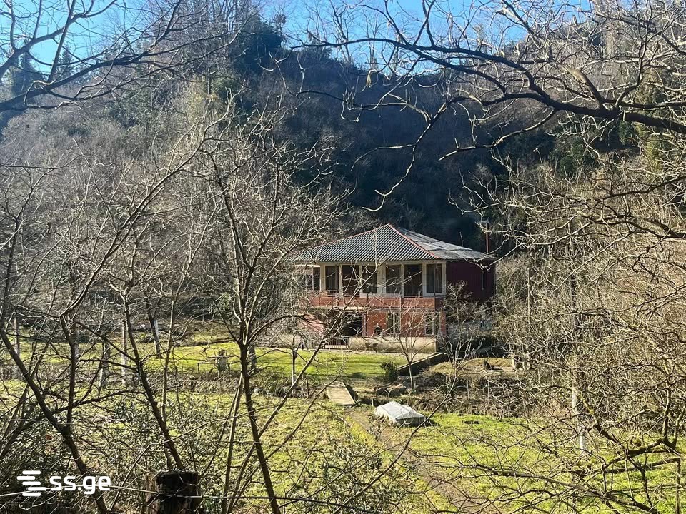 7 Room Summer Cottage For Sale view 2