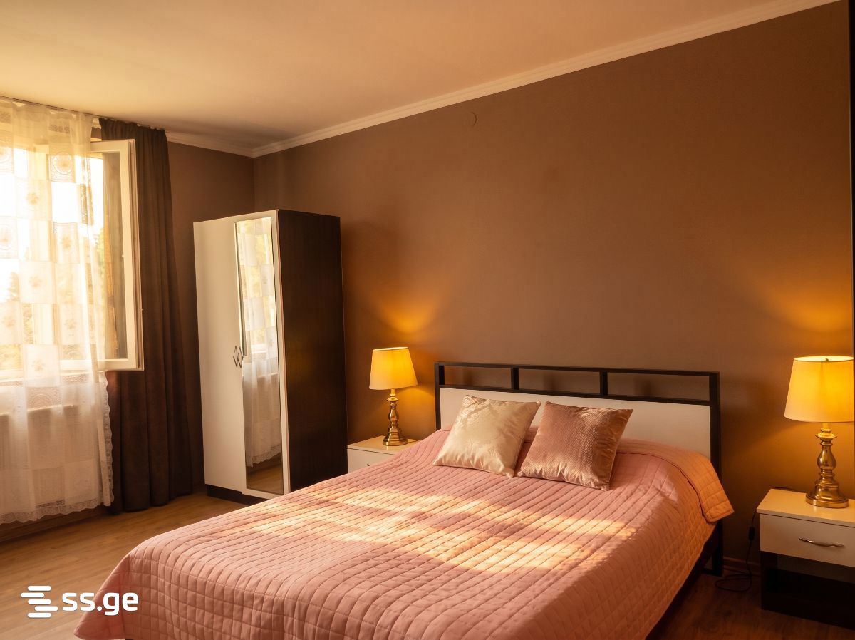 8 Room Hotel For Sale view 2