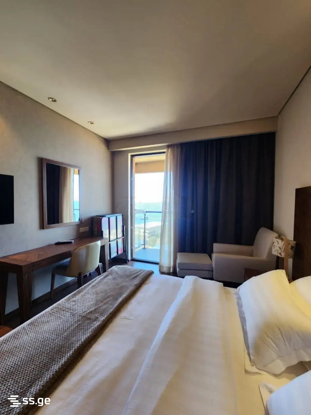 1 Room Flat Daily Rent. Chaqvi view 5