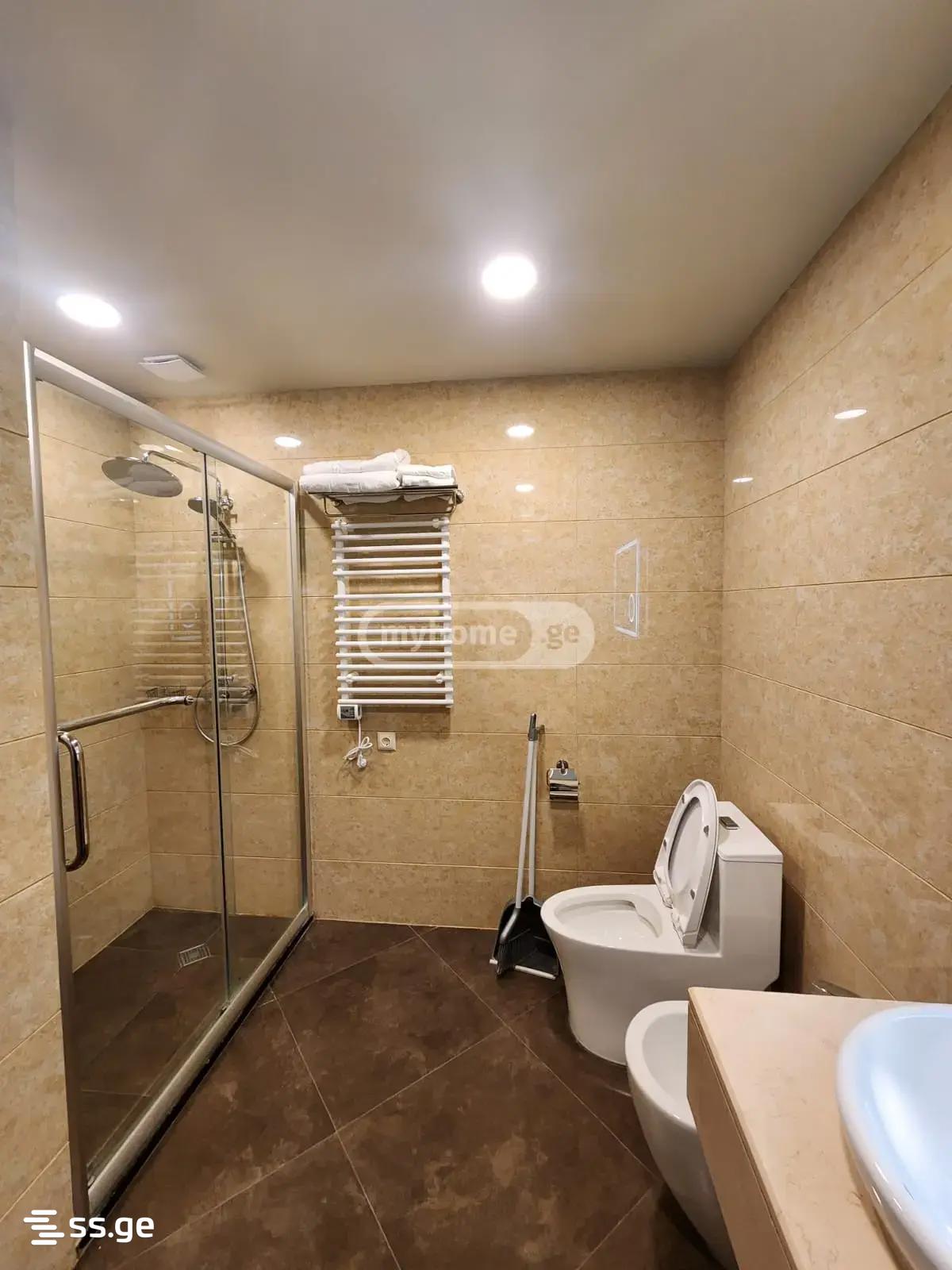 2 Room Flat Daily Rent. Chaqvi view 11