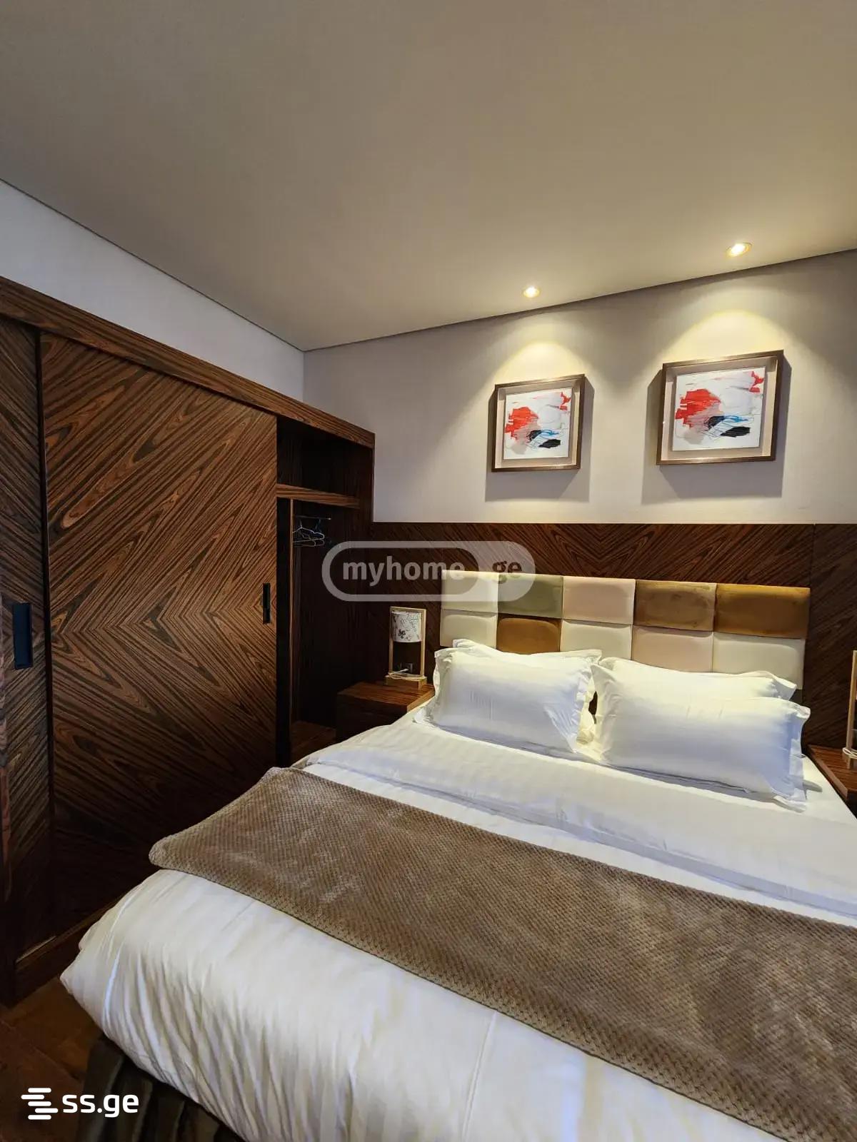 2 Room Flat Daily Rent. Chaqvi view 14