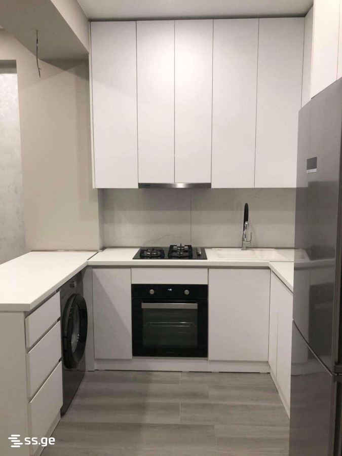 2 Room Flat Daily Rent. Digomi view 4
