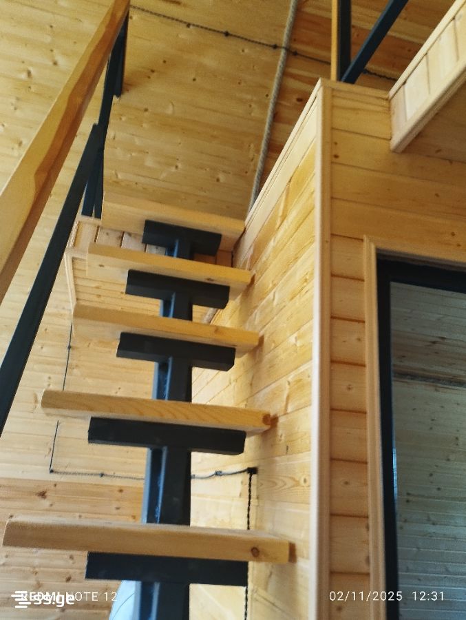 2 Room Summer Cottage Daily Rent. Manglisi view 11