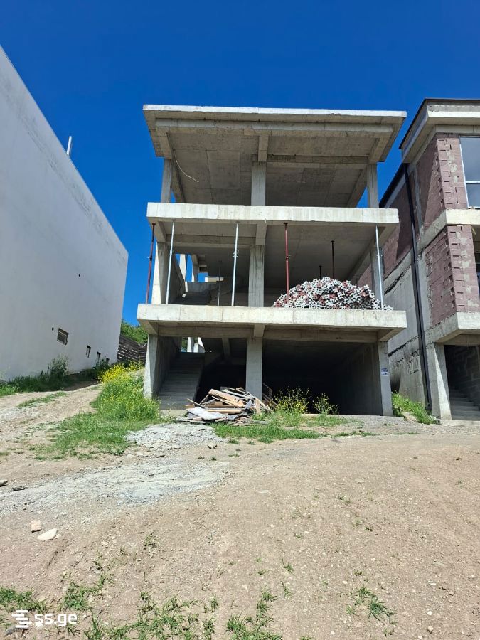 8 Room Private House For Sale view 9
