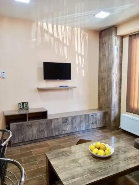 https://static.ss.ge/20260824/4_2ab91188-d1e2-4aa9-8d23-2758b87fde8b_Thumb.jpg