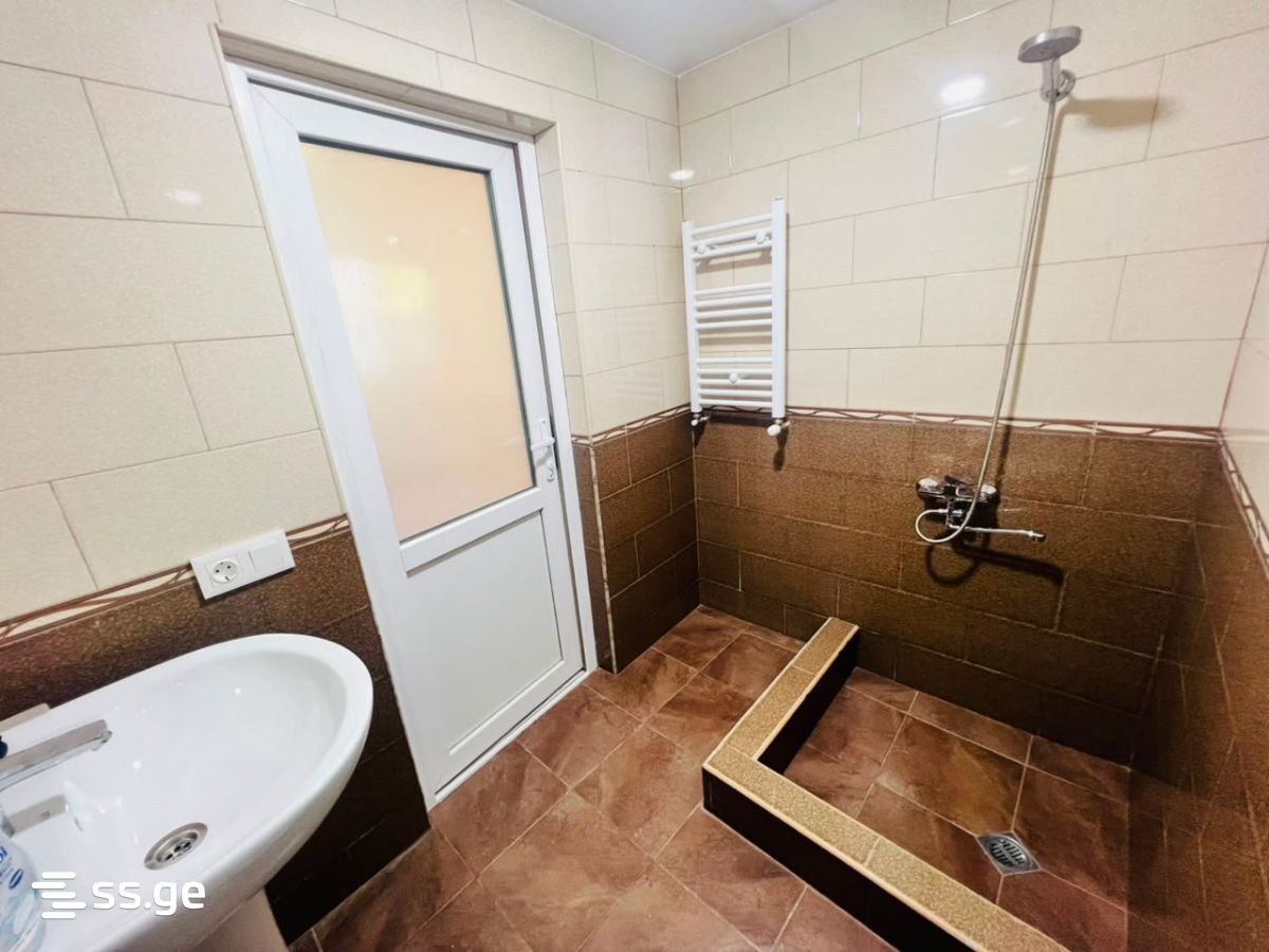 6 Room Private House Daily Rent. Okrokana view 8