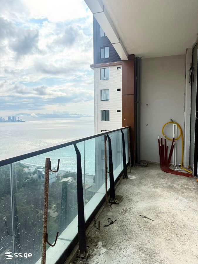 Продажа 3-комната Квартира view 2