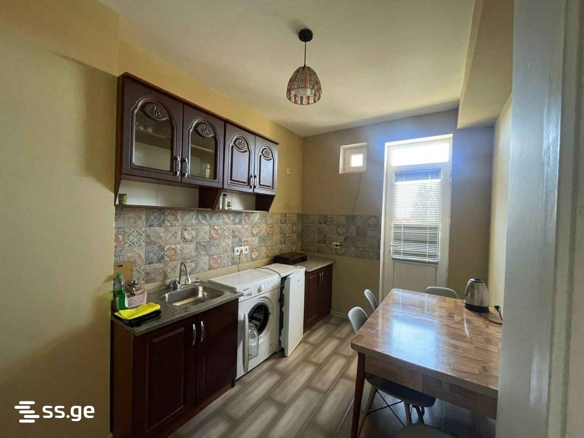 2 Room Flat For Rent. Poti view 8