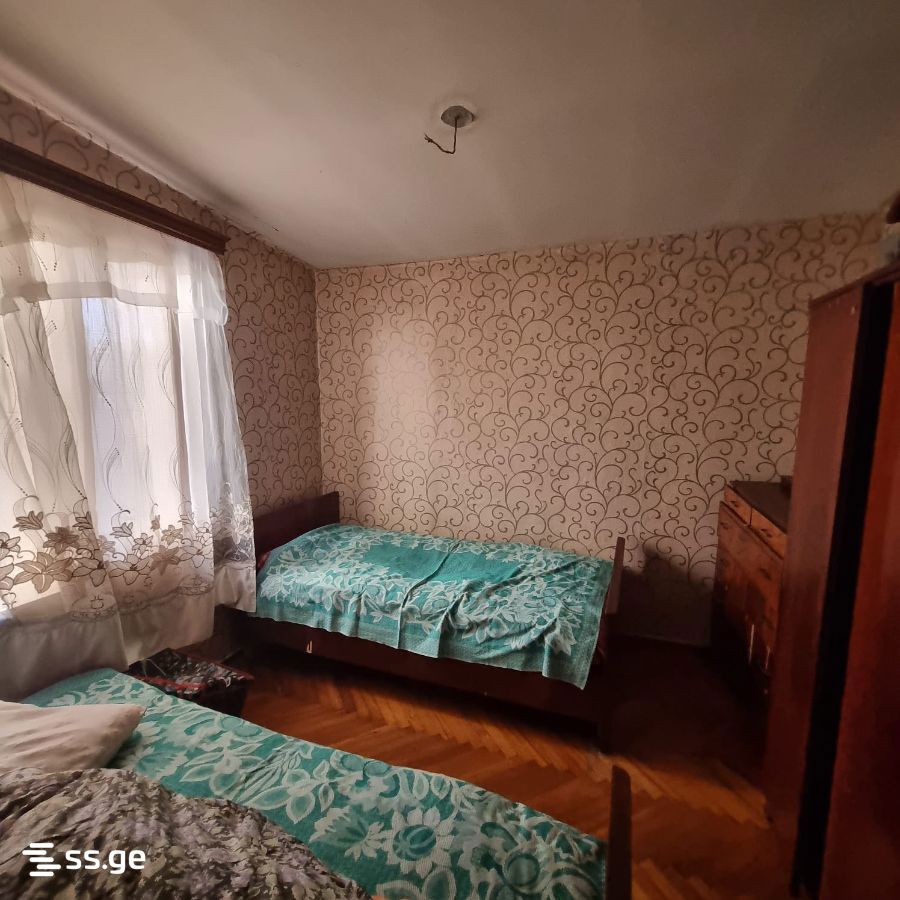 4 Room Private House For Rent. Poti view 6