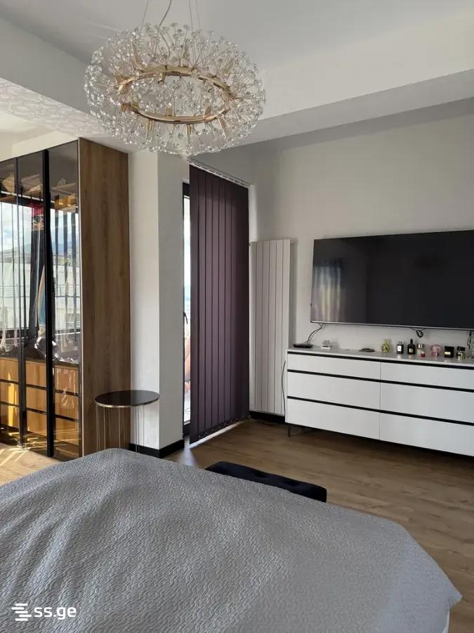5 Room Private House For Sale view 4