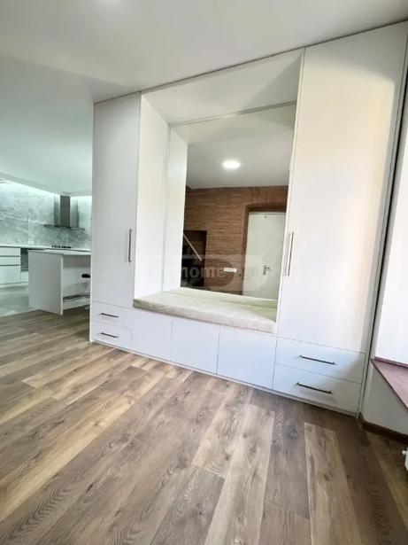 https://static.ss.ge/20260825/8_29f2764f-7441-41a3-abbf-702f29ef1644_Thumb.jpg
