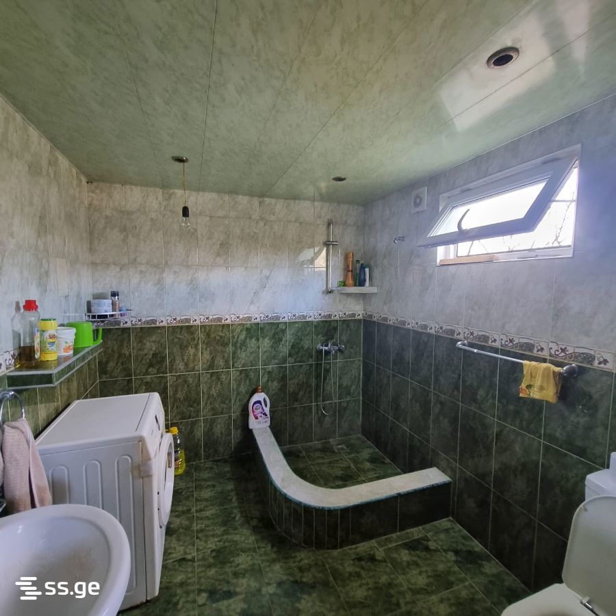 4 Room Private House For Rent. Poti view 9